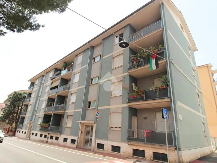 Appartamento trilocale in vendita in Via Roma, Teramo