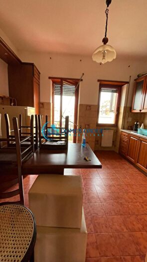 Appartamento trilocale in vendita in Via Valvestino, Roma