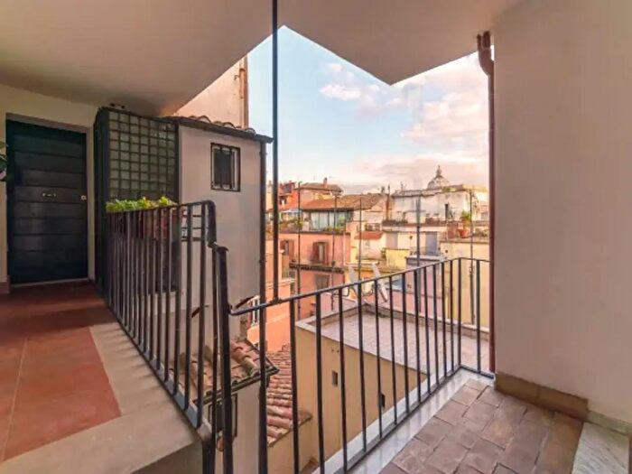 Appartamento bilocale in vendita in Via dei Balestrari, Roma