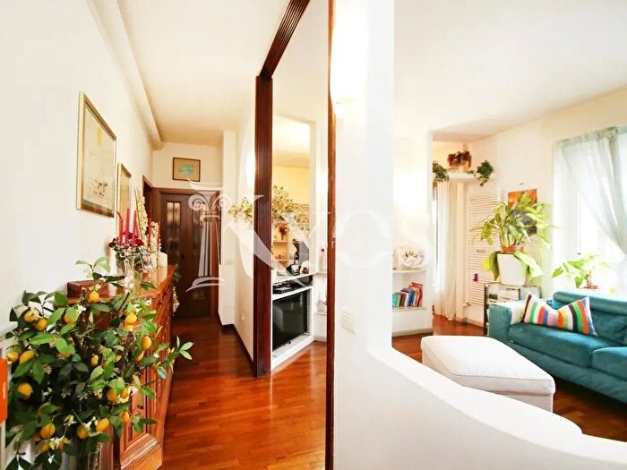 Appartamento quadrilocale in vendita in Via Almerico da Schio, Milano