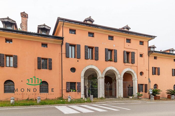 Appartamento monolocale in vendita in Via Marano, Castenaso