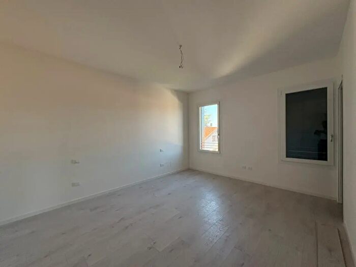 Appartamento quadrilocale in vendita in Via Artidoro Boni, Padova