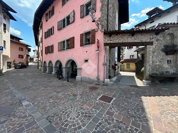 Appartamento trilocale in vendita in Via Roma, Sutrio