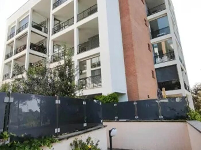 Appartamento bilocale in vendita in Via Bogliasco, Roma