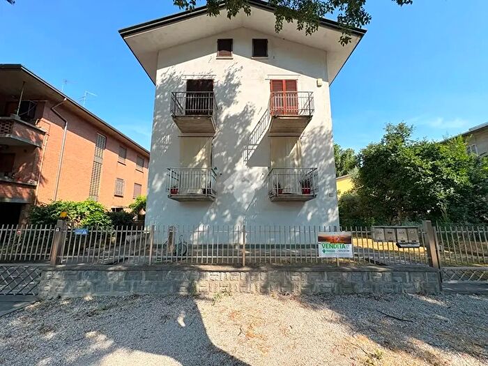 Appartamento trilocale in vendita in Via F Piazzalunga, Suzzara