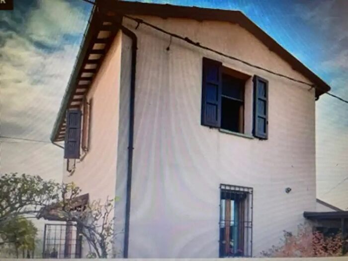 Casa trilocale in vendita in Faenza