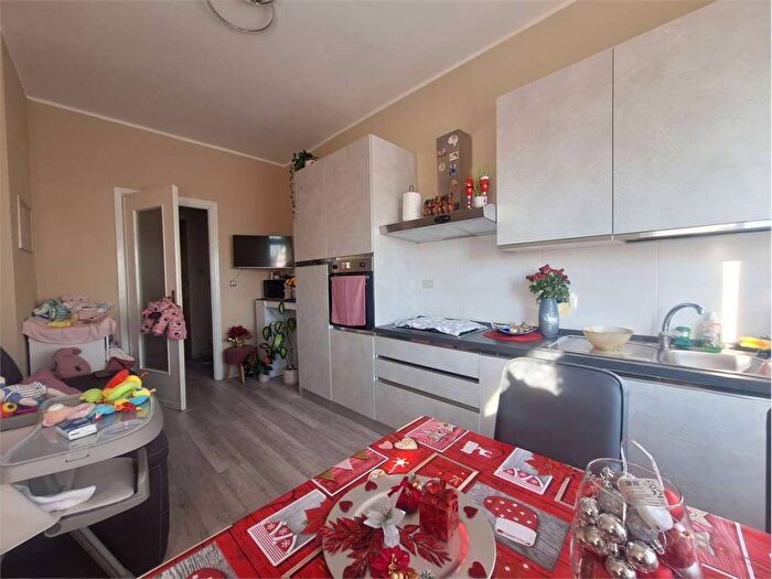 Appartamento bilocale in affitto in Piazza Castello, Centro, Ciriè