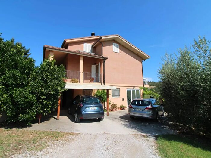 Casa con 5 locali in vendita in Sant'Antonio, Petritoli