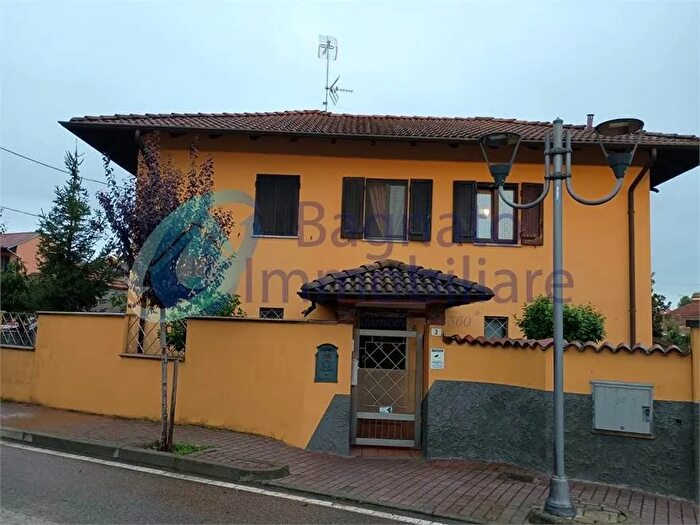 Casa con 6 locali in vendita in Casalino Cameriano, Casalino
