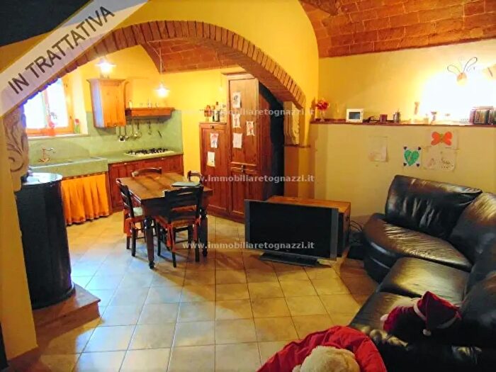 Casa con 5 locali in vendita in Zona Centro, Gambassi Terme