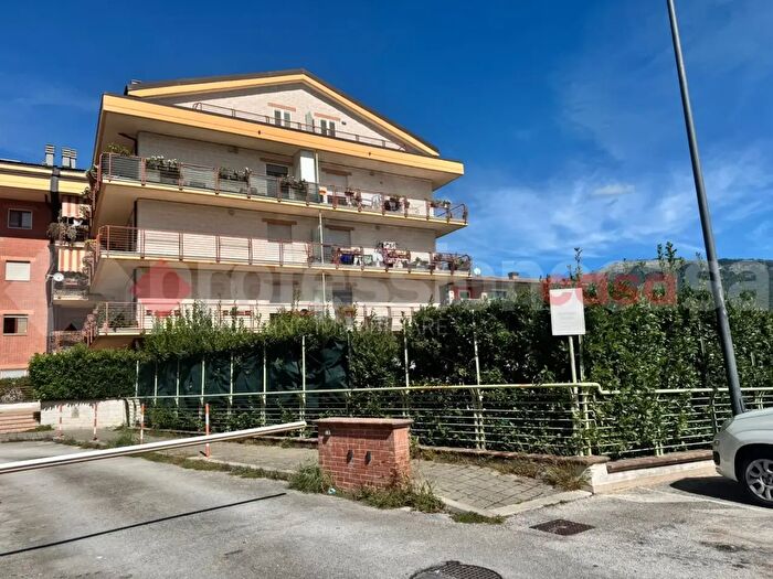 Appartamento bilocale in vendita in Viale dei Pentri, Isernia