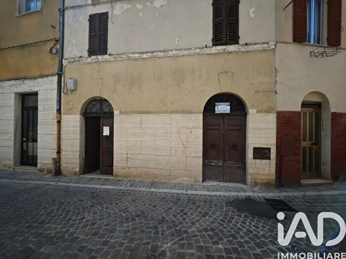 Casa con 5 locali in vendita in Via Pompeiana, Osimo