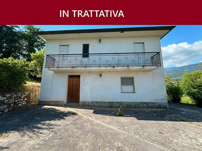 Casa con 5 locali in vendita in Via Carizia, Sezze