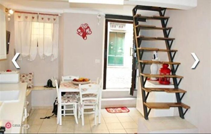 Casa trilocale in vendita in Vezzano Ligure