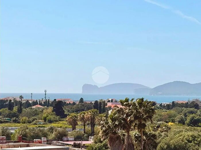 Appartamento trilocale in vendita in Via Libero Meledina, Alghero