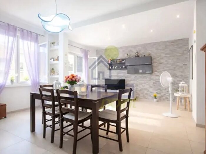 Casa con 5 locali in vendita in Caselle Landi