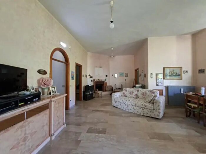 Casa con 6 locali in vendita in Via Ettore Gargano, Agropoli