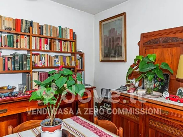 Casa con 6 locali in vendita in Via Provinciale, Cetona