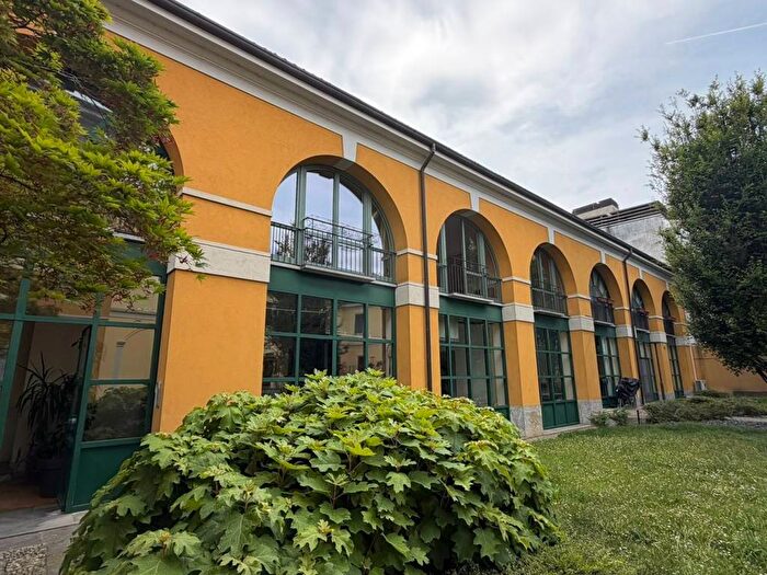 Appartamento con 5 locali in affitto in Piazza San Pietro Martire, Centro Storico, Monza