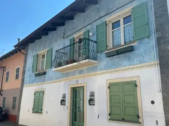 Casa con 6 locali in vendita in Via Dante Alighieri, Borgo D'Ale