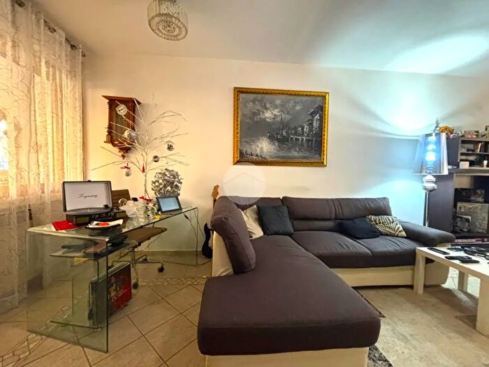 Appartamento quadrilocale in vendita in Via Luigi Luzzatti, Terni