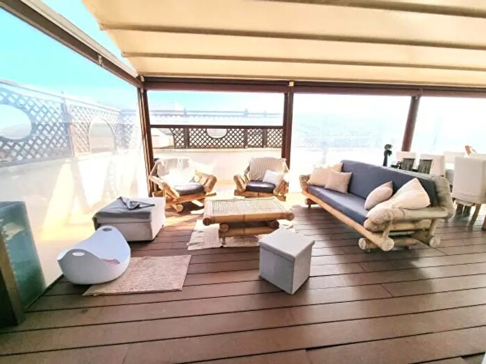 Appartamento quadrilocale in vendita in Piazza Giuseppe Garibaldi, Velletri