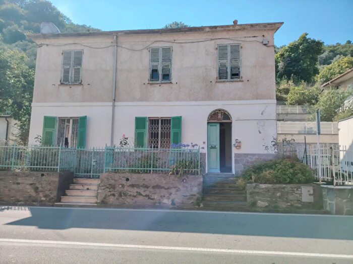 Appartamento con 5 locali in vendita in Via Parma, Chiavari