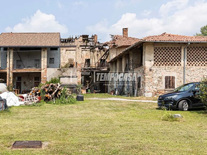 Casa in vendita in Monguzzo