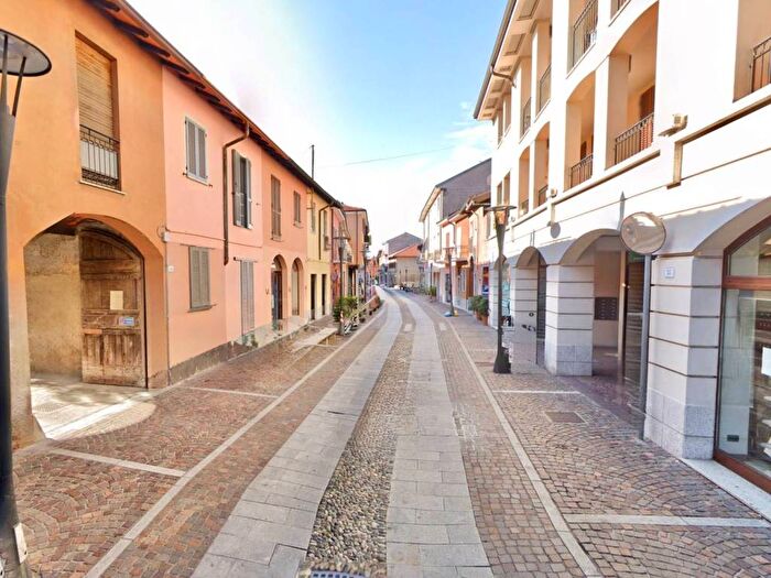 Appartamento monolocale in affitto in Via dei Caduti, Centro, Arese