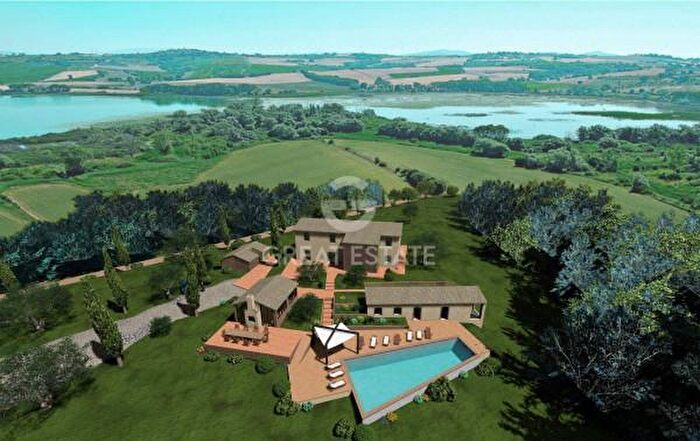 Casa con 6 locali in vendita in Castiglione Del Lago