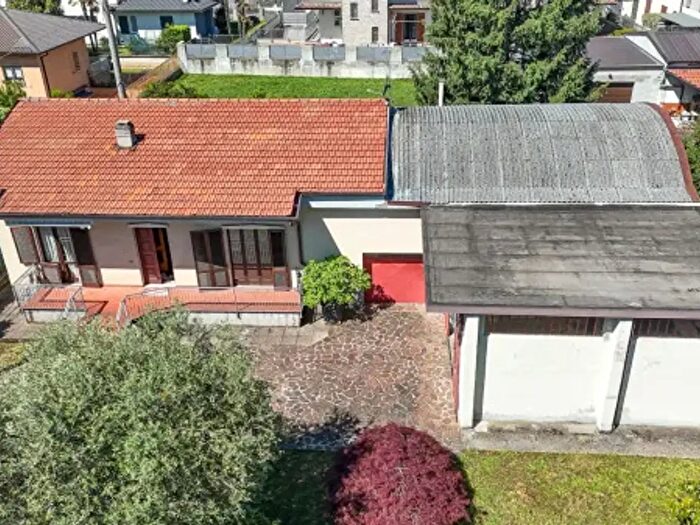 Casa quadrilocale in vendita in Via Brembo, Brembate