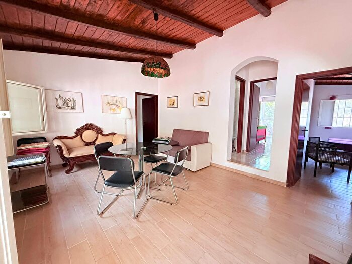 Casa trilocale in vendita in Strada per Ognina, Siracusa