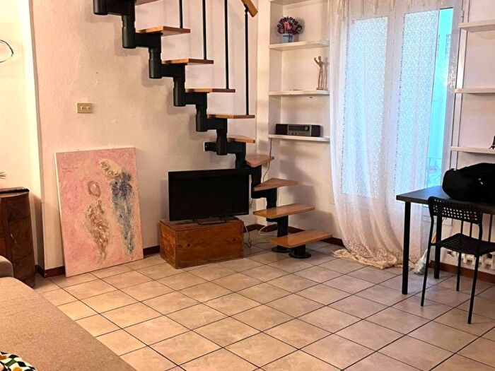 Appartamento trilocale in affitto in Castiglione Tribunale, Bologna