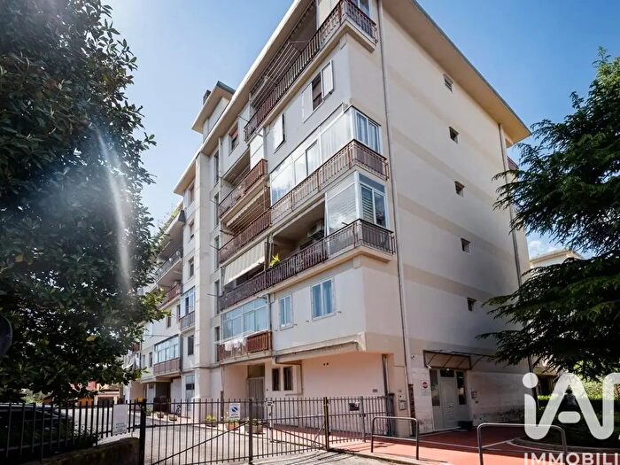 Appartamento con 5 locali in vendita in Via San Rocco, Campi Bisenzio