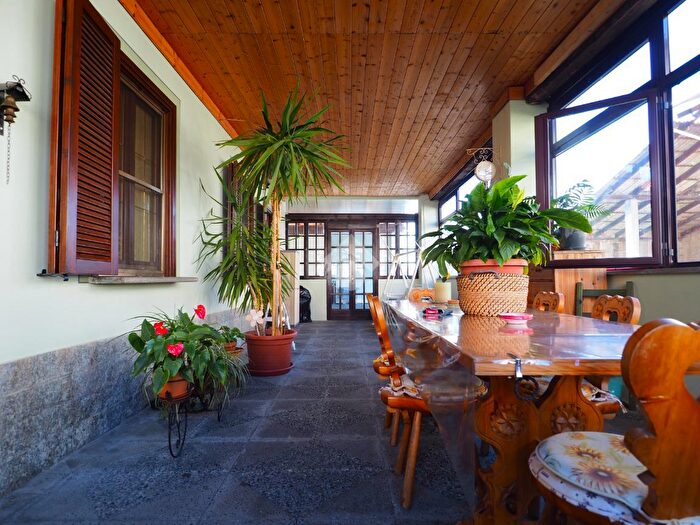 Casa con 6 locali in vendita in Via Gaudenzio Ferrari, Ghislarengo