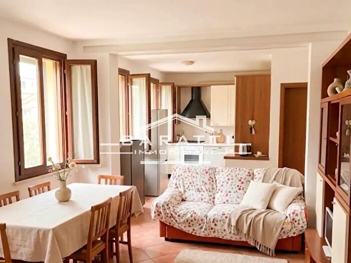 Casa con 7 locali in vendita in Pegognaga