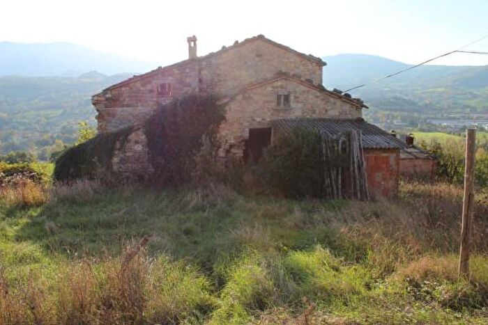 Casa con 5 locali in vendita in Pennabilli