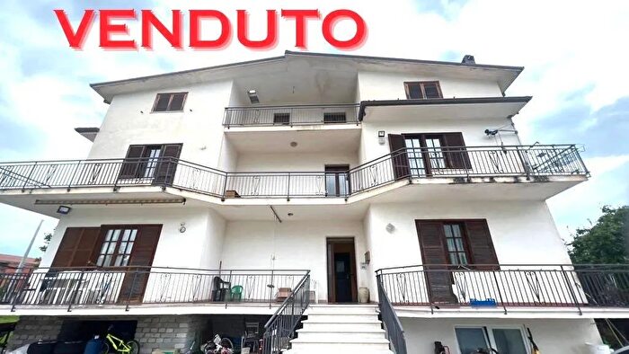 Appartamento quadrilocale in vendita in Via Sferracavallo Sora Frosinone, Sora