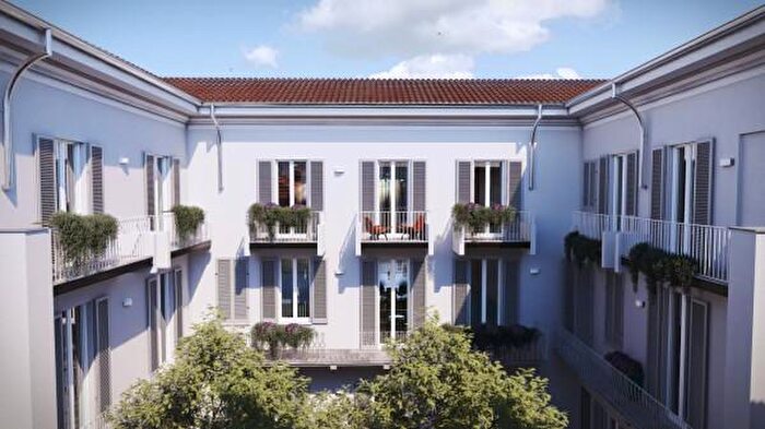 Appartamento trilocale in vendita in Via Tornielli, Novara