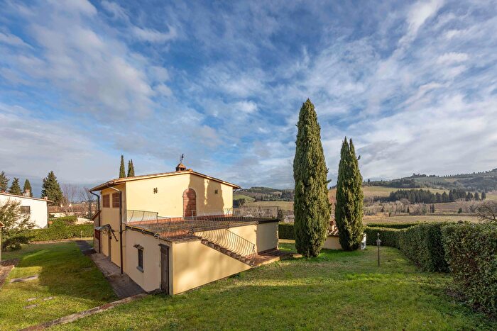 Casa con 7 locali in vendita in Via Ribaldaccio, Montespertoli