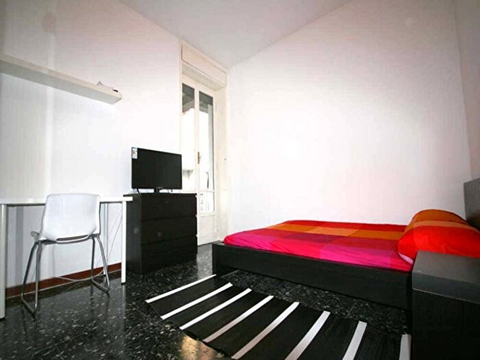 Appartamento con 6 locali in affitto in Via Lecco, Buenos Aires, Milano