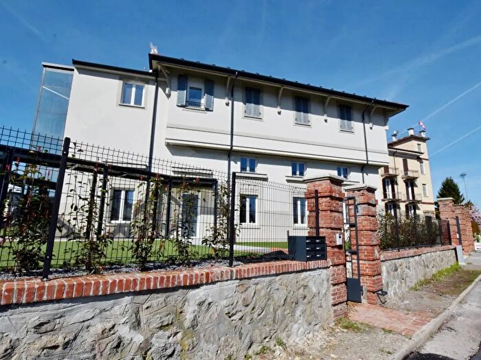 Appartamento trilocale in affitto in Via Saluzzo, Mondovi