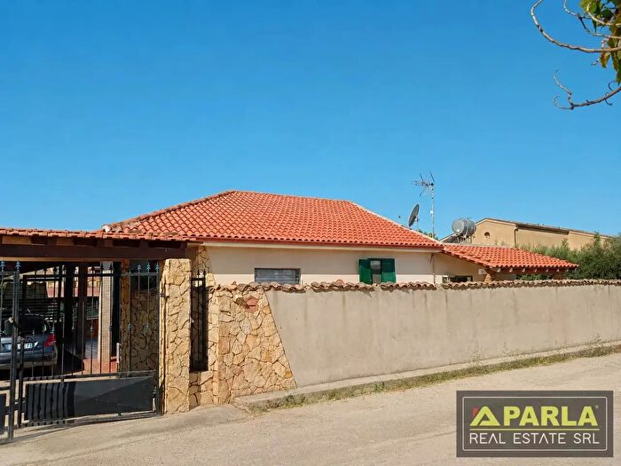 Casa trilocale in vendita in Santa Croce Camerina