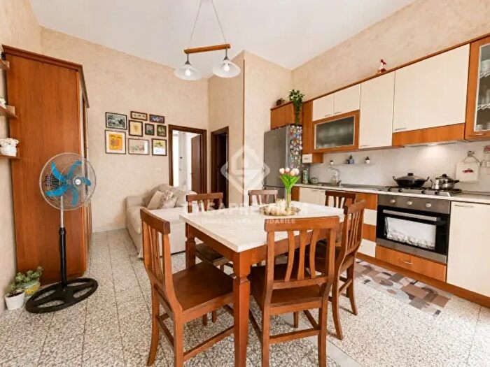 Appartamento trilocale in vendita in Via Fratelli Bandiera, Frattamaggiore