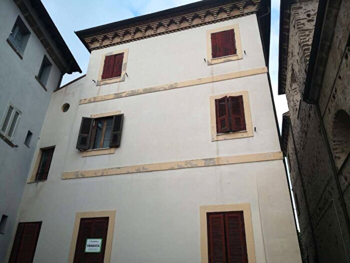 Appartamento trilocale in affitto in Piazza San Nicola, Centro, Arnara