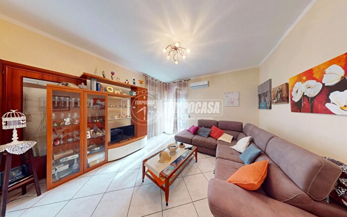 Appartamento quadrilocale in vendita in Via Indipendenza, Muro Leccese