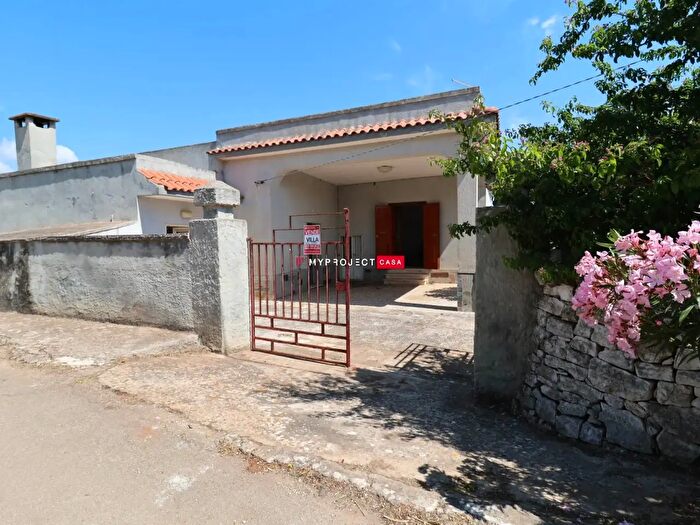 Casa trilocale in vendita in Strada Crocifisso, Martina Franca