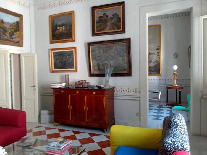 Appartamento con 5 locali in vendita in Livorno, Livorno