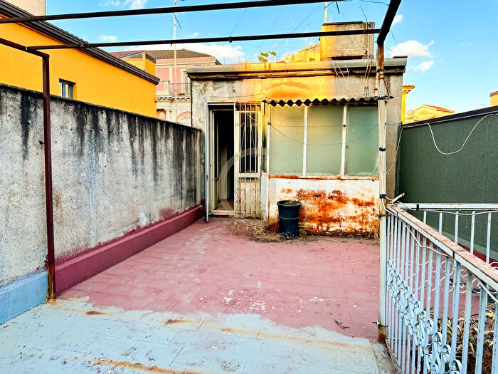 Casa trilocale in vendita in Via Vittorio Emanuele, Aci Catena