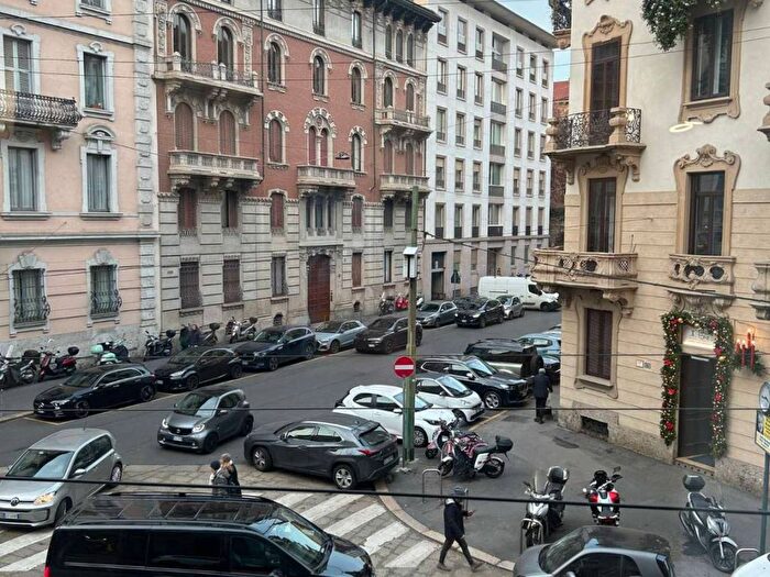 Appartamento trilocale in affitto in corso magenta, Vincenzo Monti, Milano